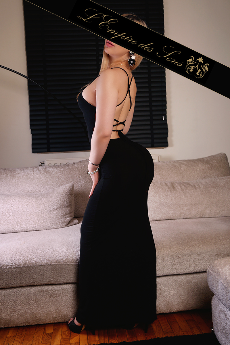 Evelyne Masseuse Tantrique et érotique
